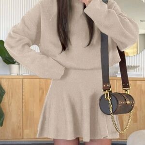 Elegant Beige Long Sleeve Dress